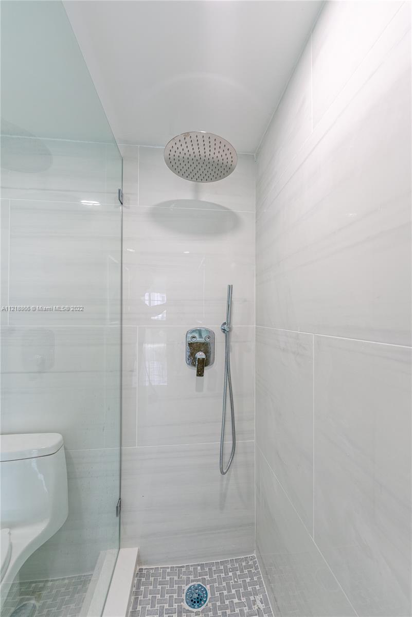 1450 Lincoln Road, Unit 608 Miami Beach, FL 33139 - Photo 4 of 22 Gallery Image 4