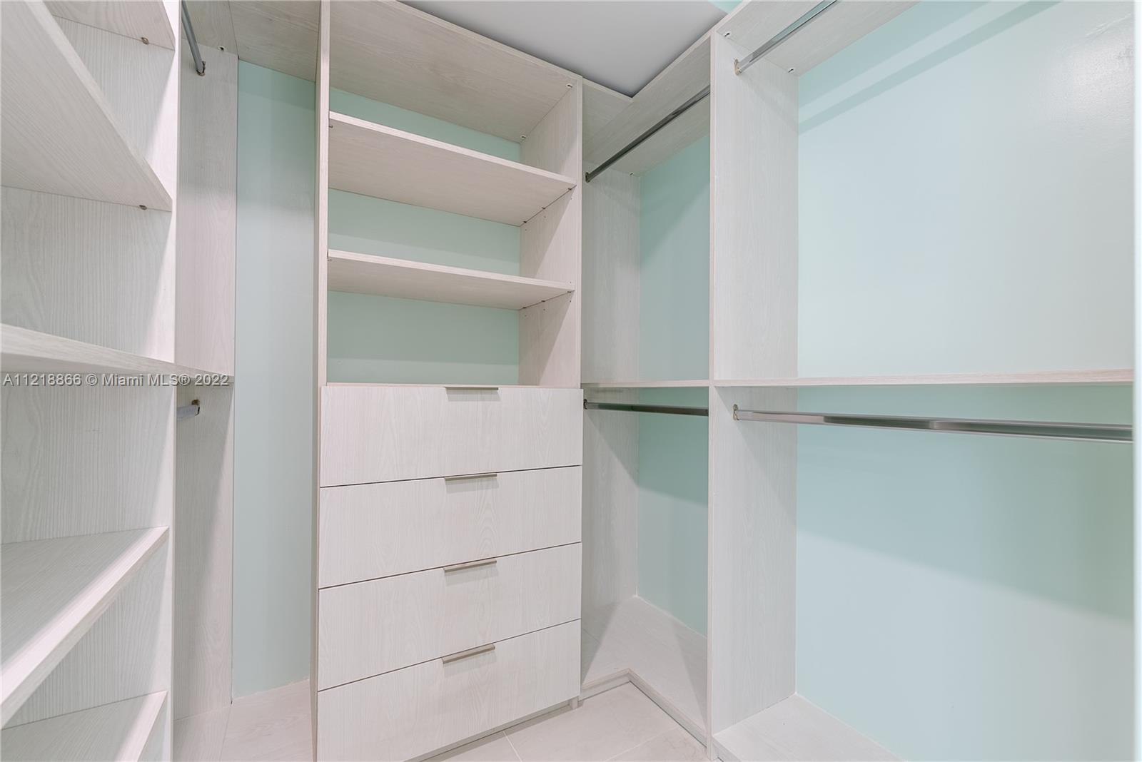 1450 Lincoln Road, Unit 608 Miami Beach, FL 33139 - Photo 9 of 22 Gallery Image 9