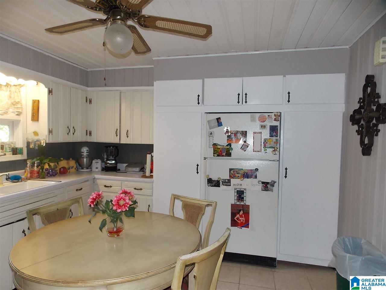130 Pine Street Oneonta, AL 35121 - Photo 8 of 37
