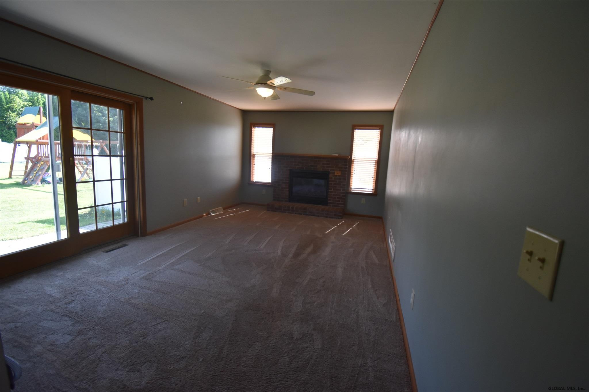 67 Raylinsky Road Malta, NY 12019 - Photo 9 of 32 Photo 9