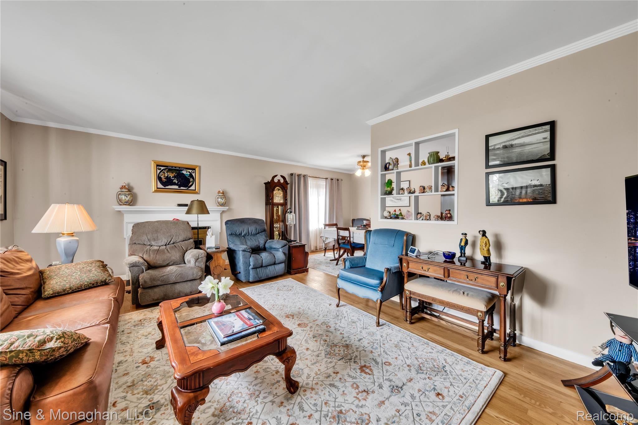 719 Harcourt Road Grosse Pointe, MI 48230 - Photo 3 of 35 719 Harcourt - HD Drone Photogarphy-2.jpg