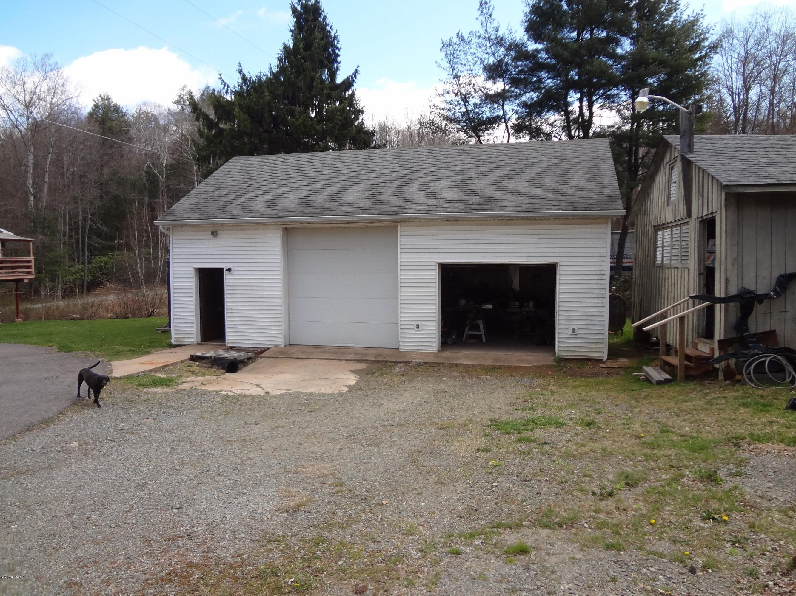 154 Hemlock Grove Road Greentown, PA 18426 - Photo 3 of 49