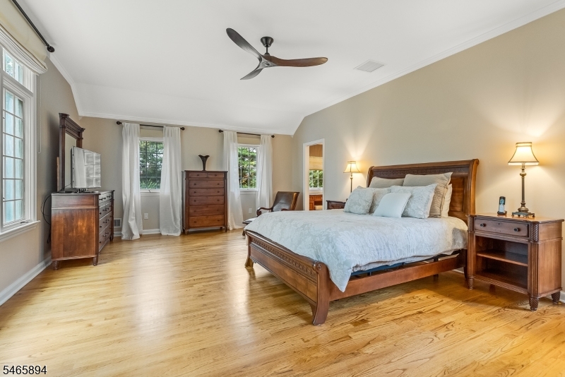 4 Barberry Row Chester, NJ 07930 - Photo 20 of 40 Gallery Image 20