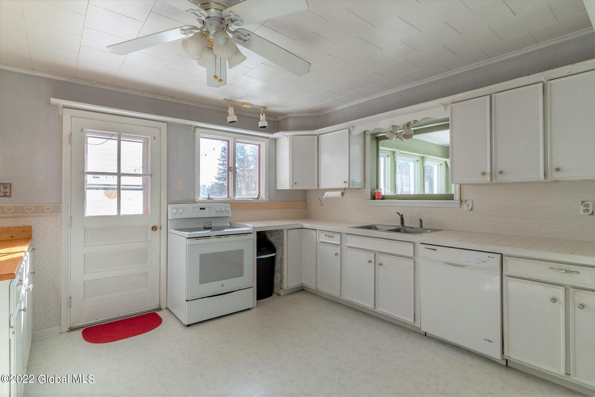 5552 Scotch Ridge Road Duanesburg, NY 12056 - Photo 33 of 46 inlaw kitchen