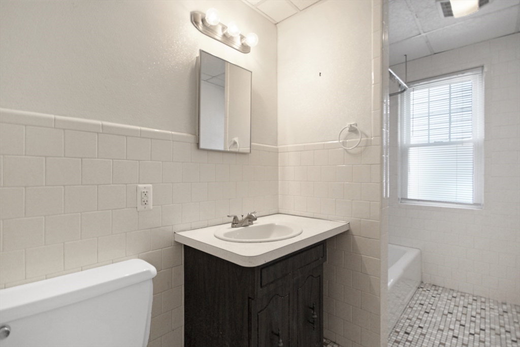 2-4 Clyde Road, Unit 2 Watertown, MA 02472 - Photo 13 of 22 Gallery Image 13