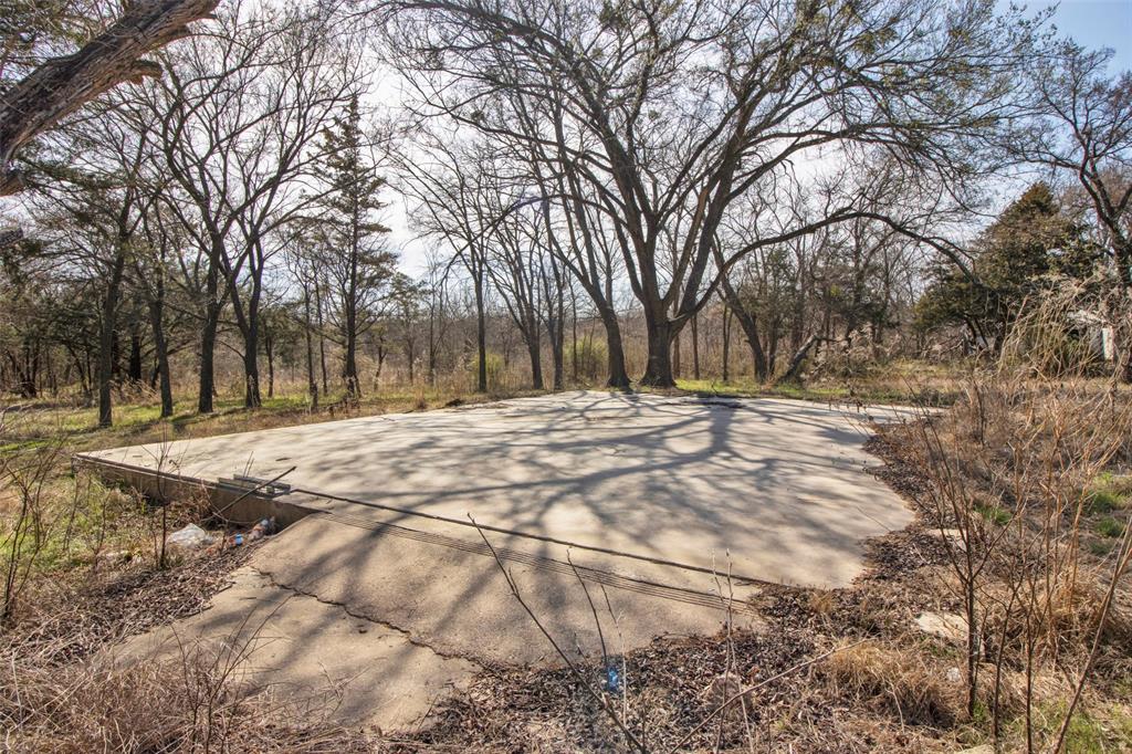 4185 Rock Creek Road Whitesboro, TX 76273 - Photo 5 of 18 View of patio