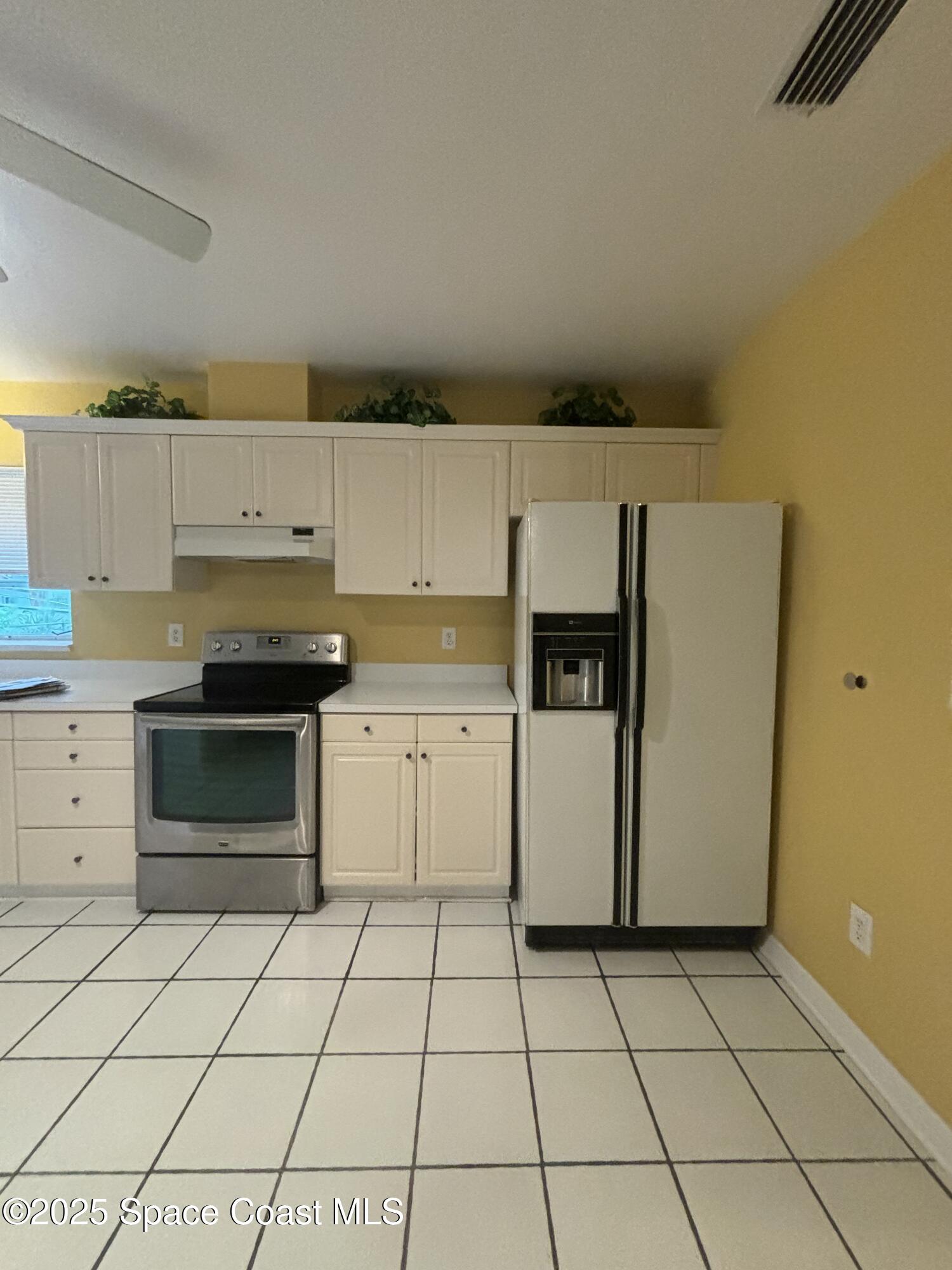 2660 Pine Street Northeast Palm Bay, FL 32905 - Photo 8 of 25 IMG_6450