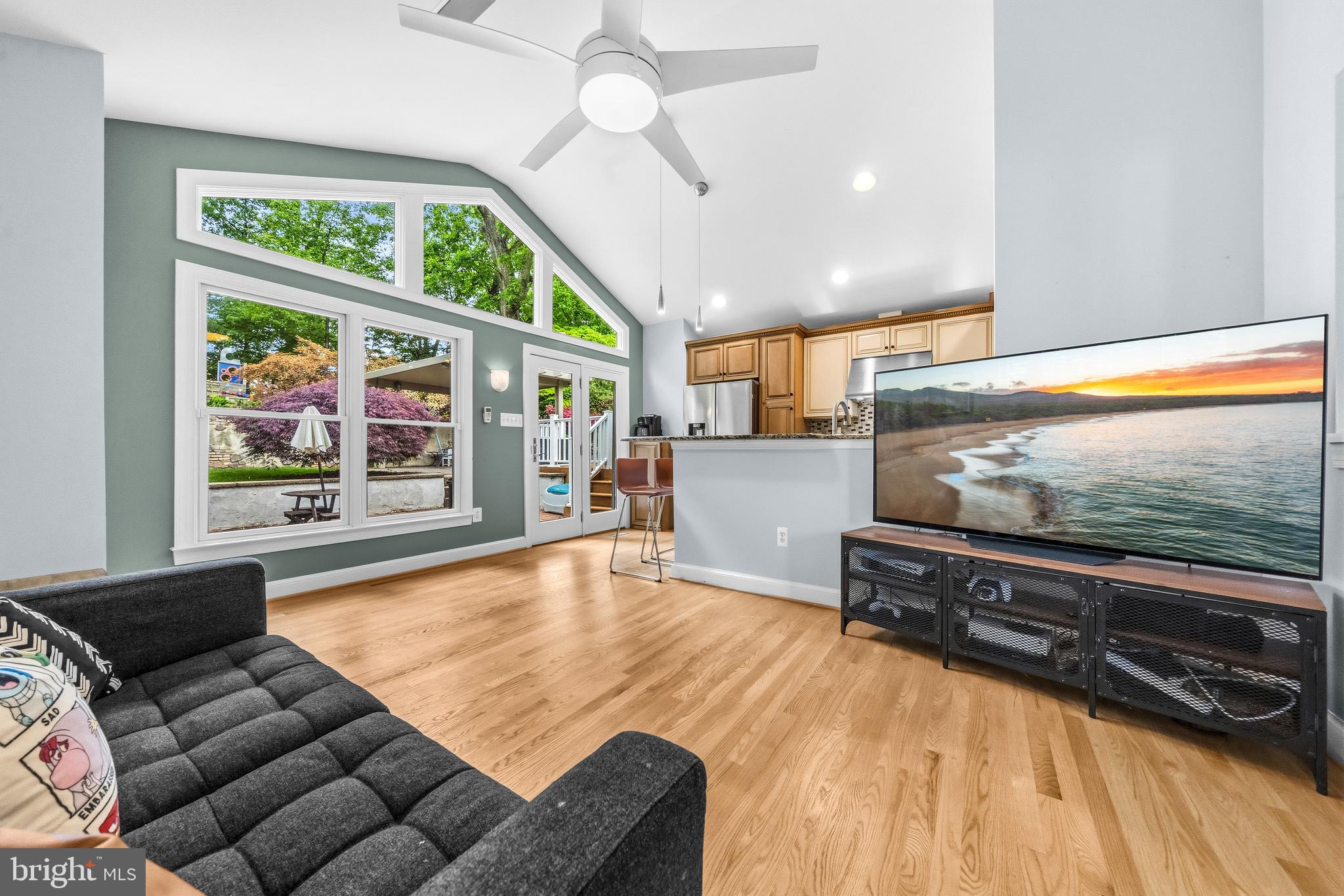 968 North Rochester Street Arlington, VA 22205 - Photo 14 of 73