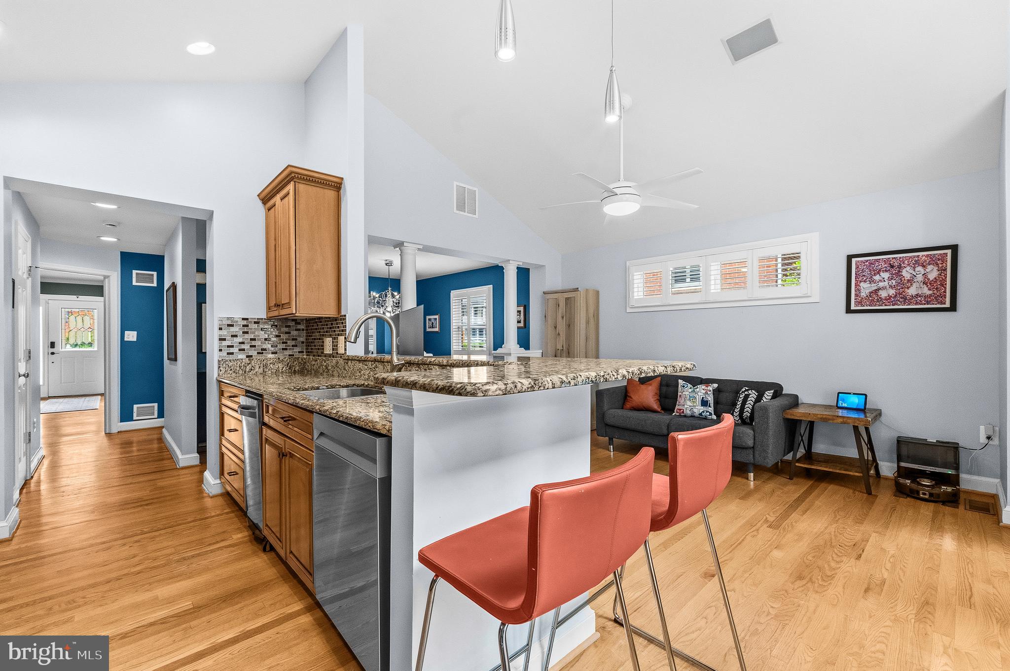 968 North Rochester Street Arlington, VA 22205 - Photo 17 of 73