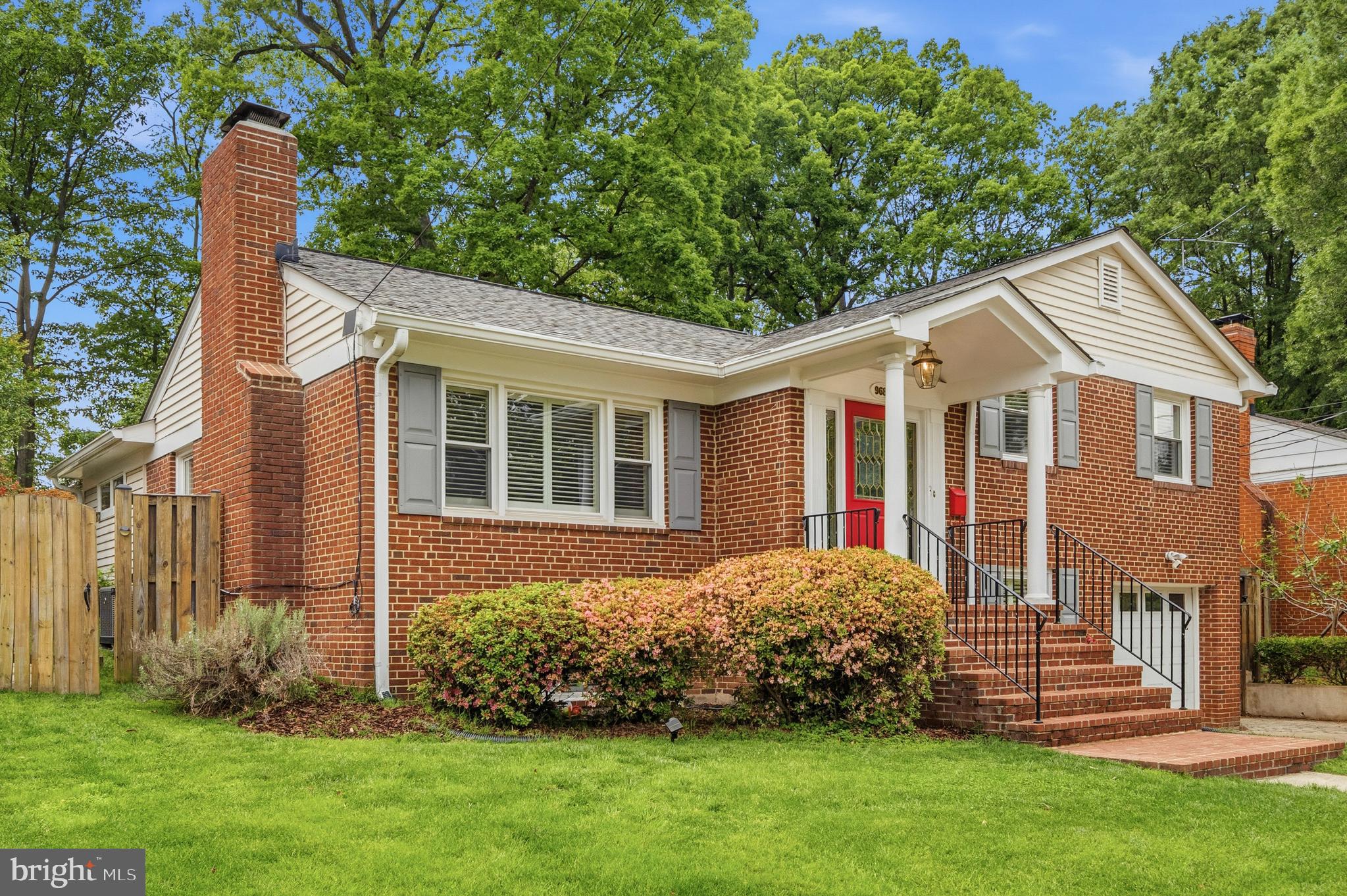 968 North Rochester Street Arlington, VA 22205 - Photo 3 of 73