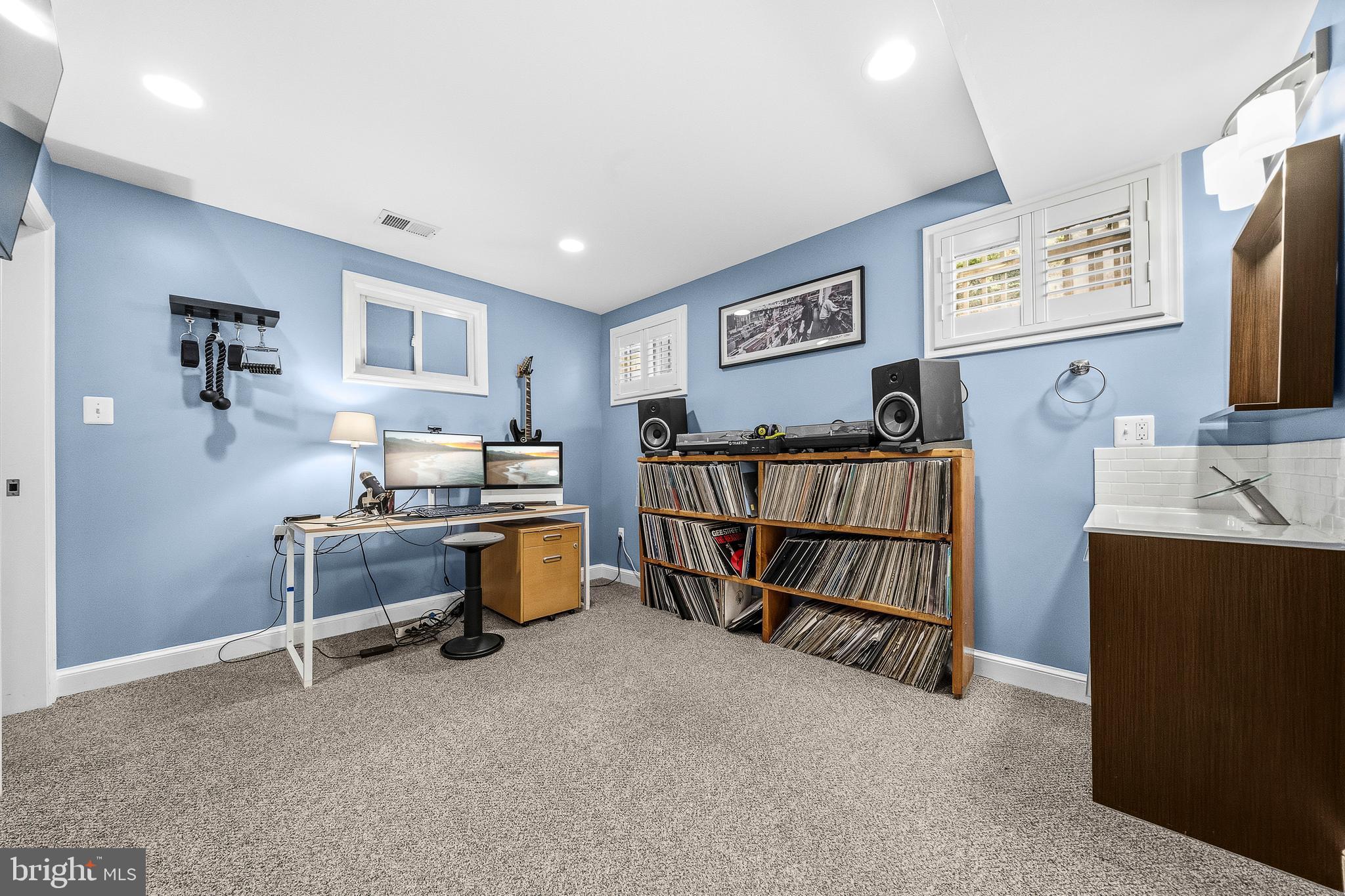 968 North Rochester Street Arlington, VA 22205 - Photo 39 of 73