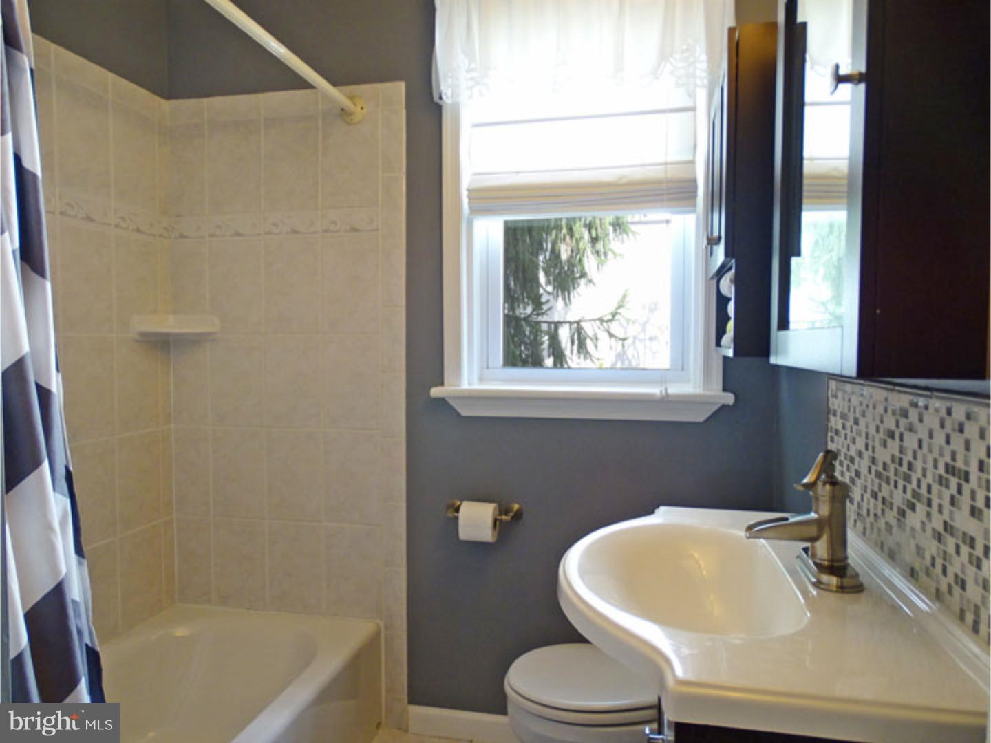 9202 Horatio Road Philadelphia, PA 19114 - Photo 14 of 25 Gallery Image 14