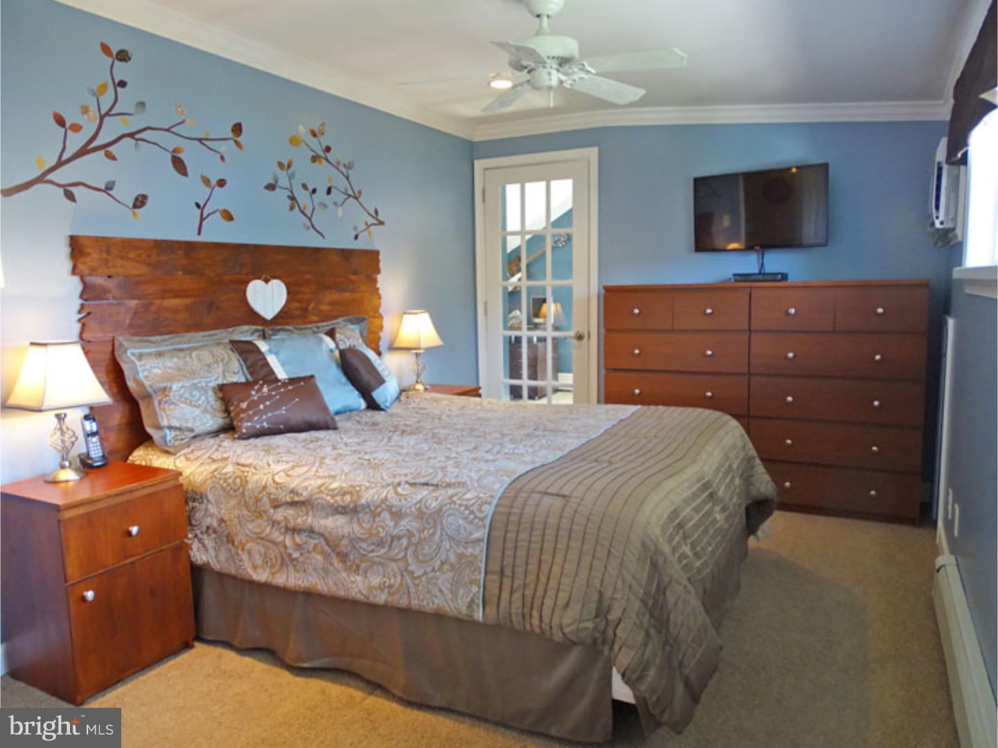 9202 Horatio Road Philadelphia, PA 19114 - Photo 17 of 25 Gallery Image 17
