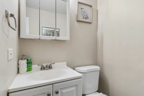 $369,000 | 407 Greenfield Road, Shorewood, IL 60404