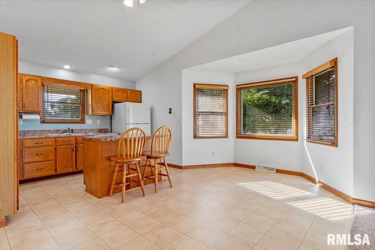 2813 Placid Court Springfield, IL 62707 - Photo 10 of 32