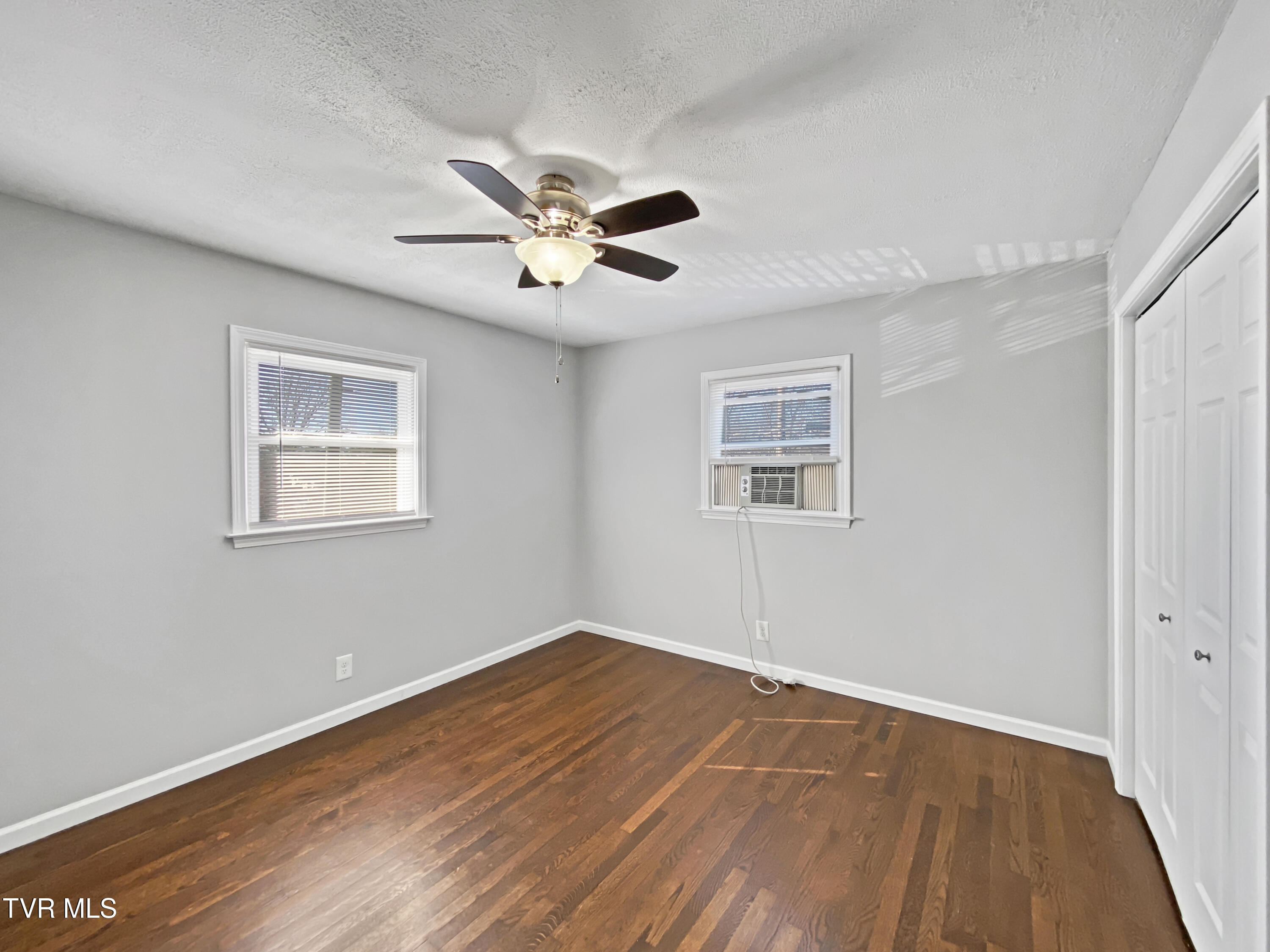 905 Sevier Street, Unit D Johnson City, TN 37604 - Photo 9 of 12 8 - Front Bedroom 1