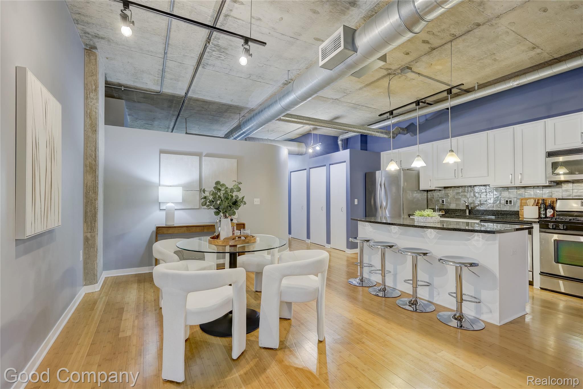 100 West Fifth Street, Unit 604 Royal Oak, MI 48067 - Photo 31 of 57 100 W. 5th St. #604-31.jpg