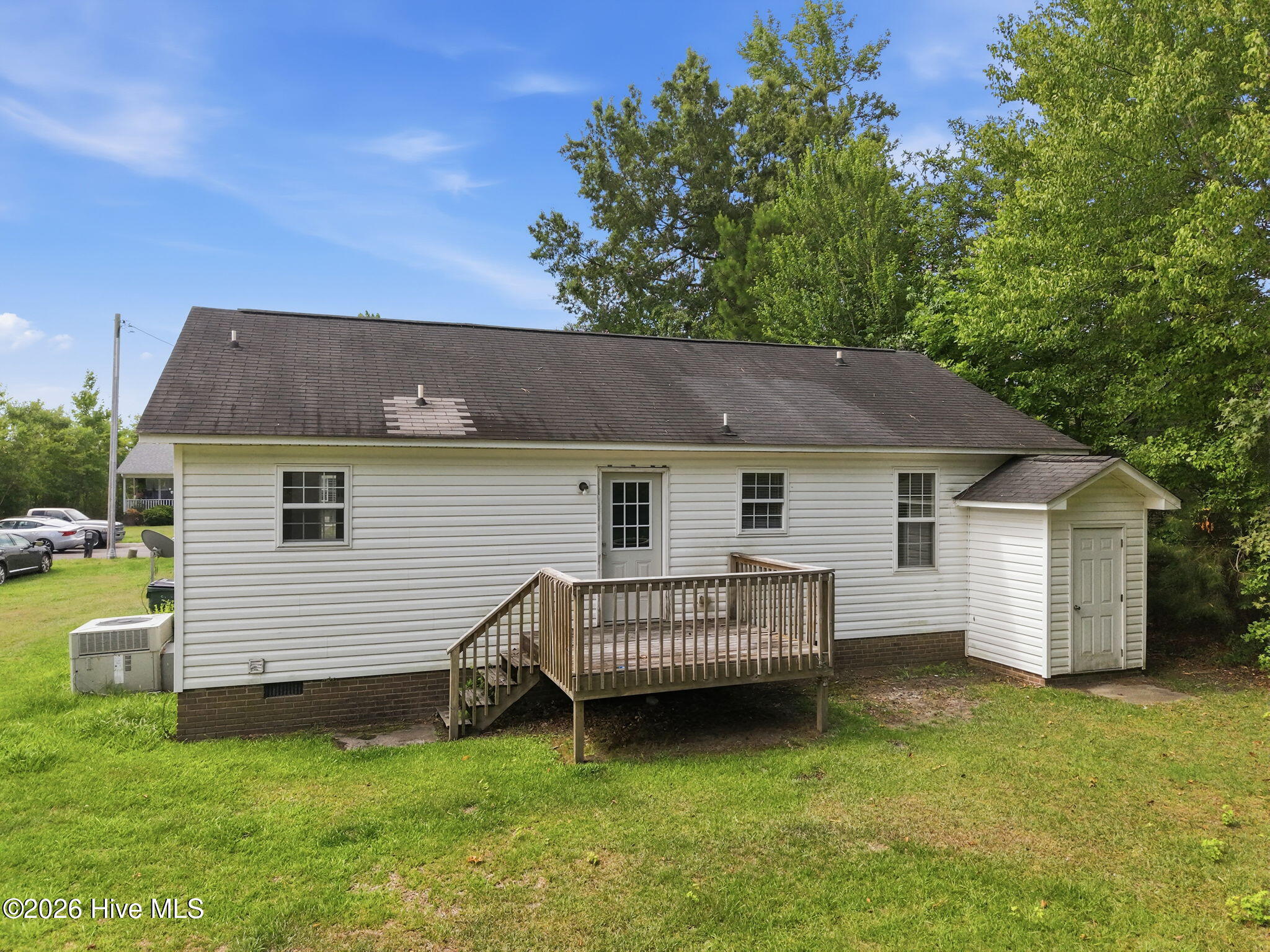 1402 Lockwood Road Kinston, NC 28501 - Photo 28 of 37
