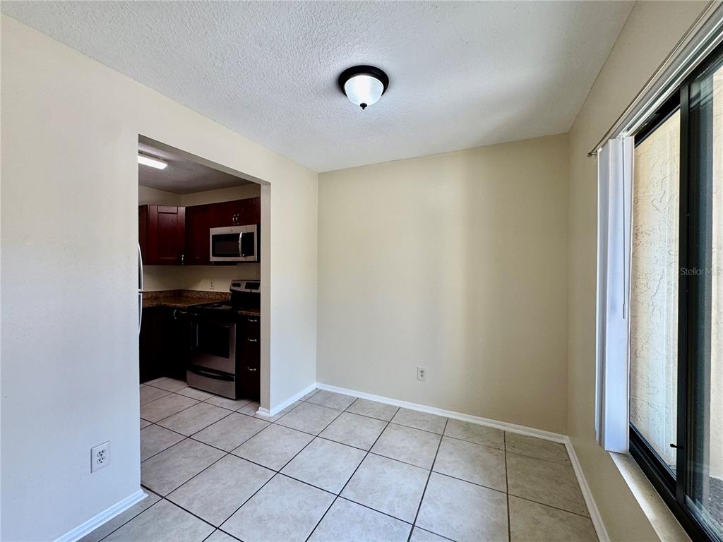 1428 Highland Ridge Circle Brandon, FL 33510 - Photo 2 of 19 Gallery Image 2