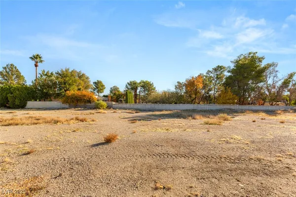 $1,100,000 | 2715 Alta Drive, Las Vegas, NV 89107