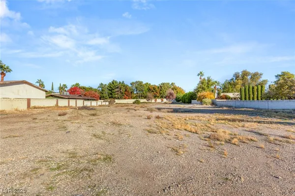 $1,100,000 | 2715 Alta Drive, Las Vegas, NV 89107