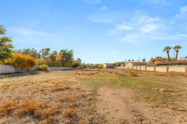 $1,100,000 | 2715 Alta Drive, Las Vegas, NV 89107