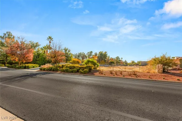 $1,100,000 | 2715 Alta Drive, Las Vegas, NV 89107