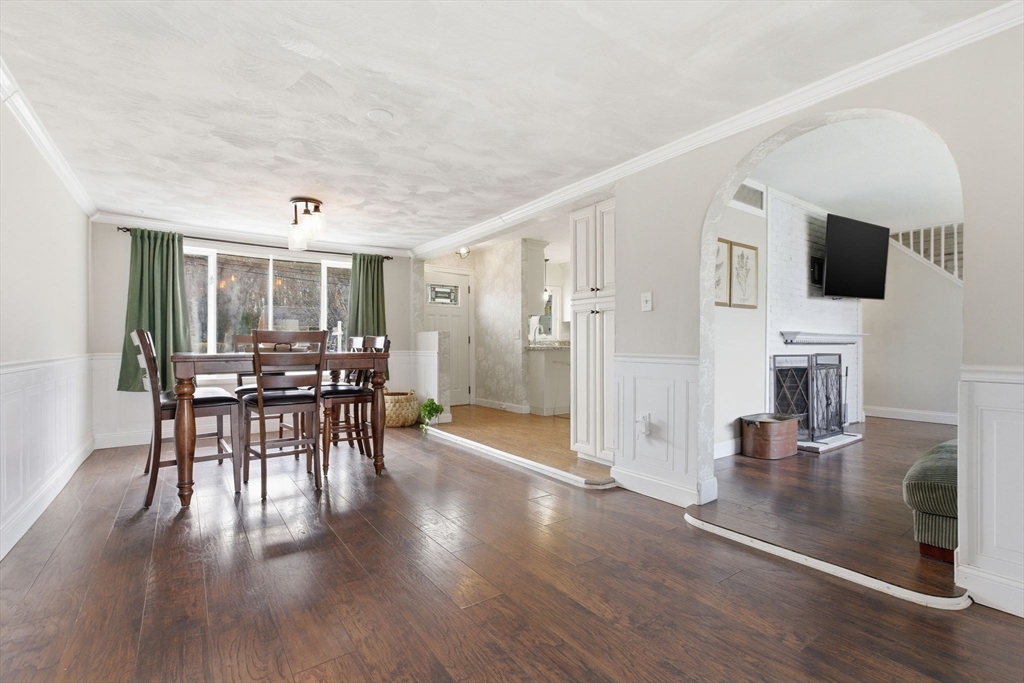 23 Porter Road Natick, MA 01760 - Photo 8 of 30