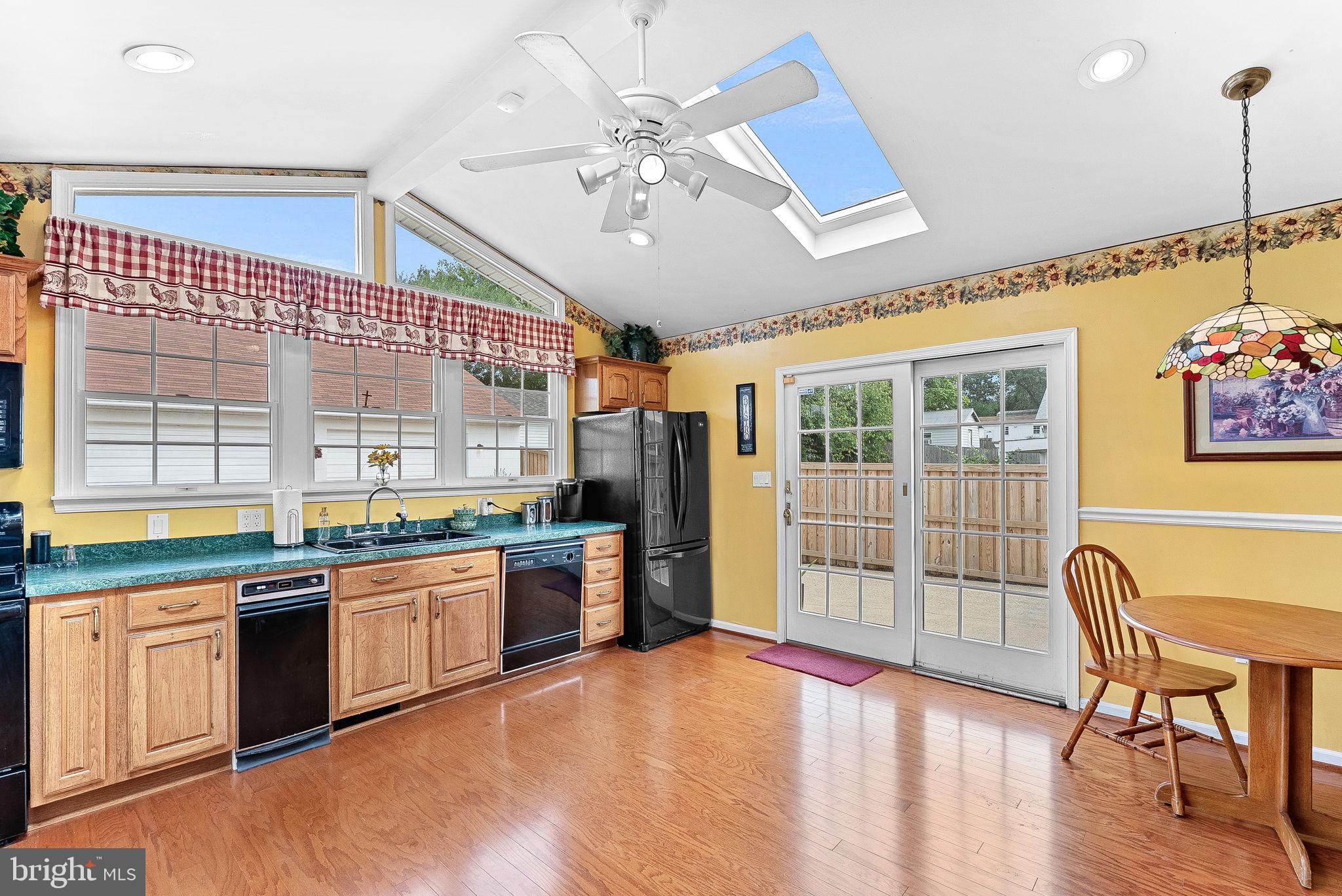 224 West Beech Road Sterling, VA 20164 - Photo 15 of 50 Gallery Image 15