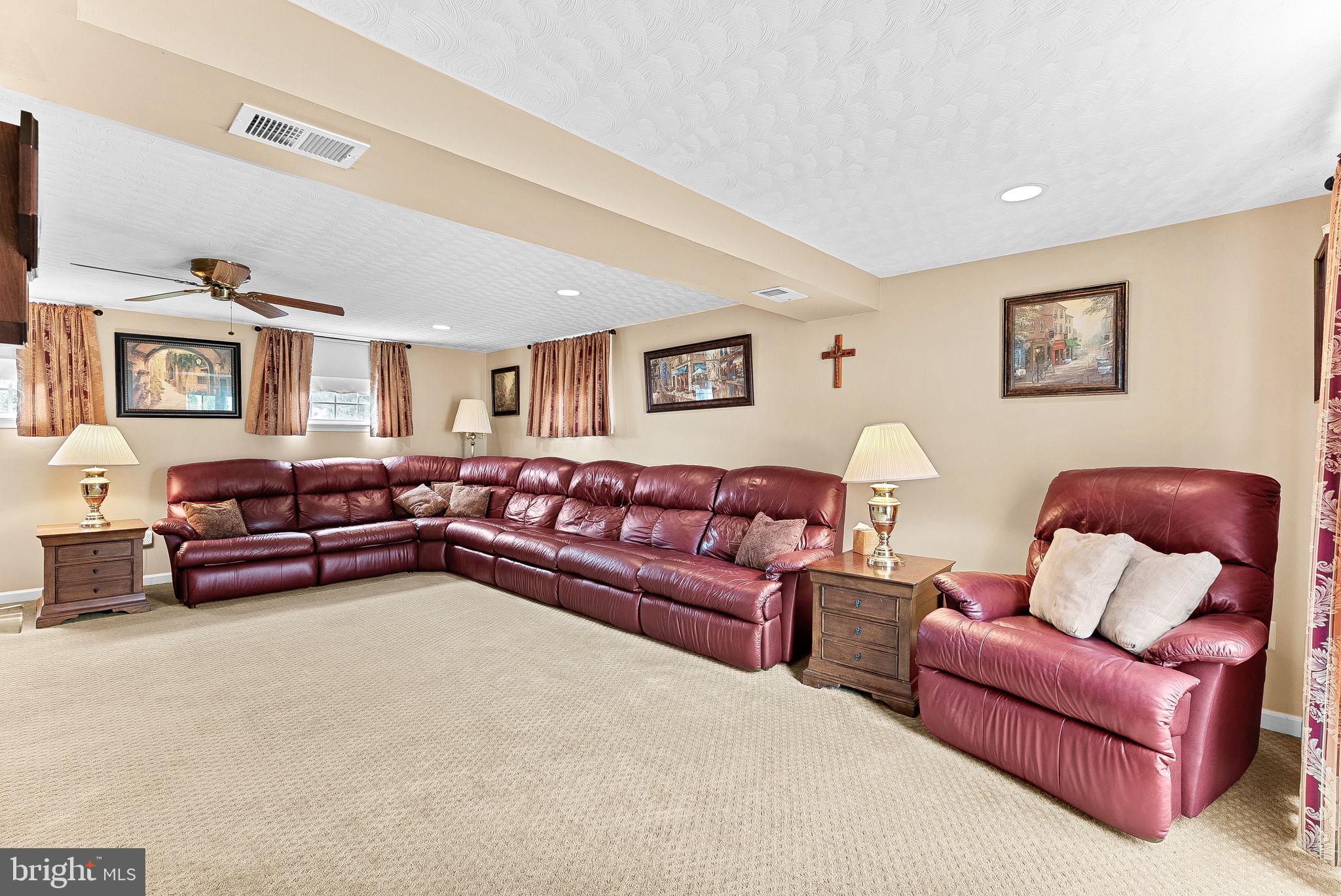 224 West Beech Road Sterling, VA 20164 - Photo 26 of 50 Gallery Image 26