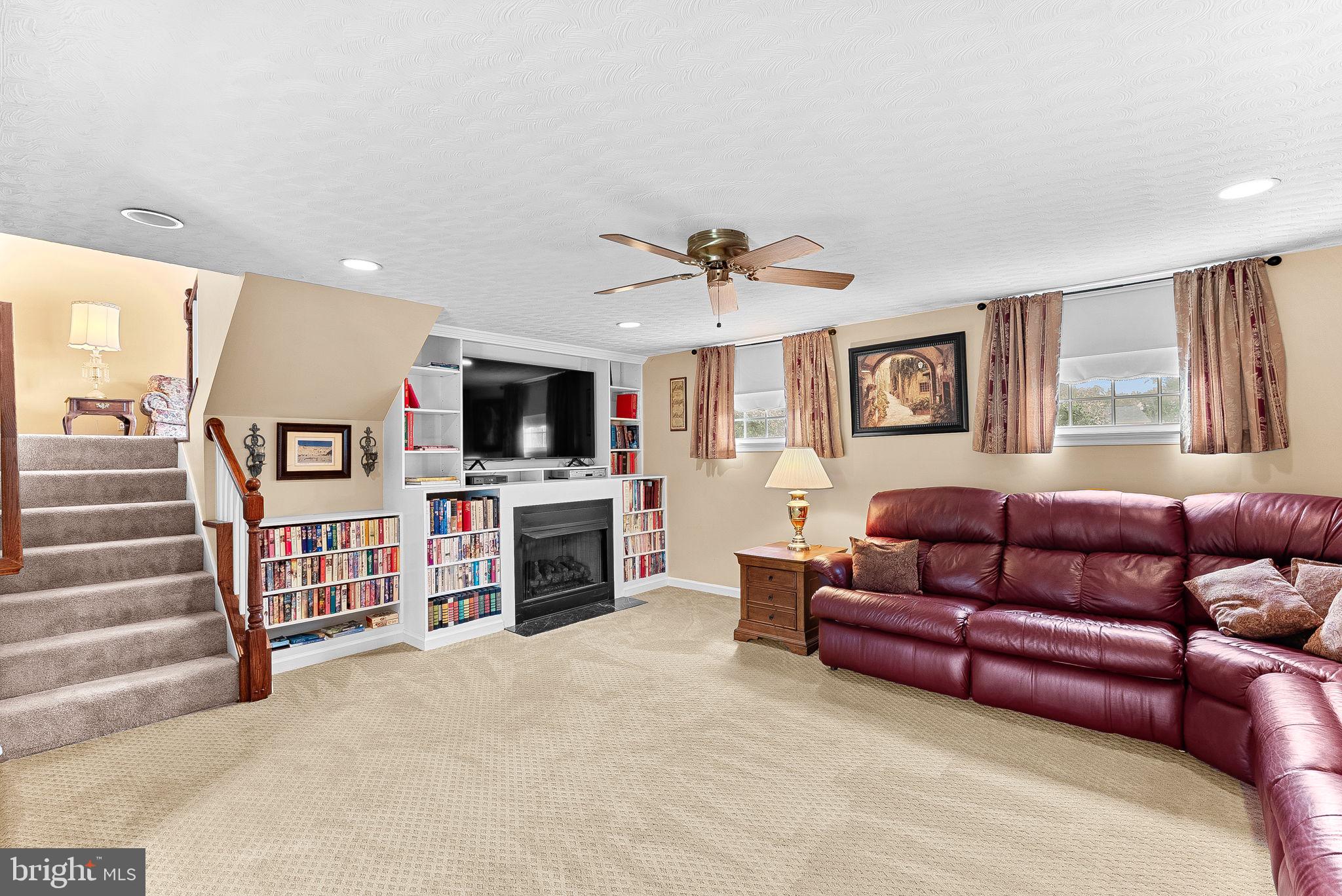 224 West Beech Road Sterling, VA 20164 - Photo 29 of 50 Gallery Image 29