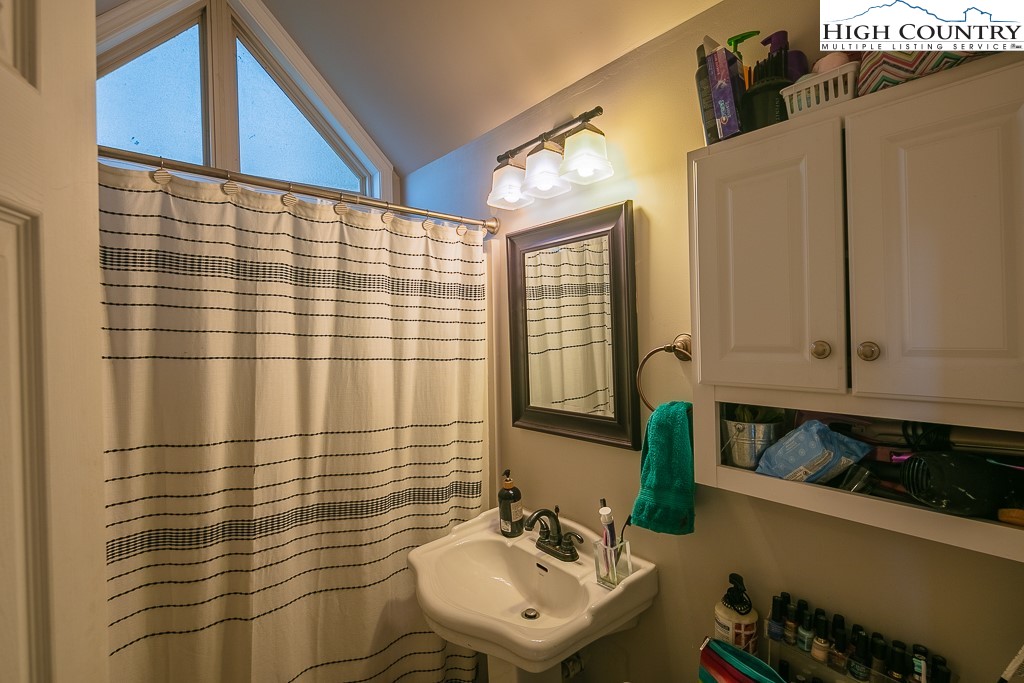 502 Queen Street Boone, NC 28607 - Photo 24 of 39 Gallery Image 24