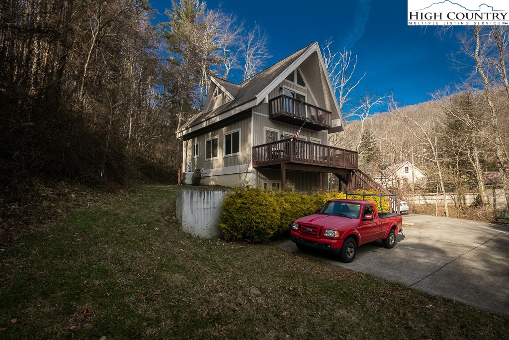 502 Queen Street Boone, NC 28607 - Photo 3 of 39 Gallery Image 3