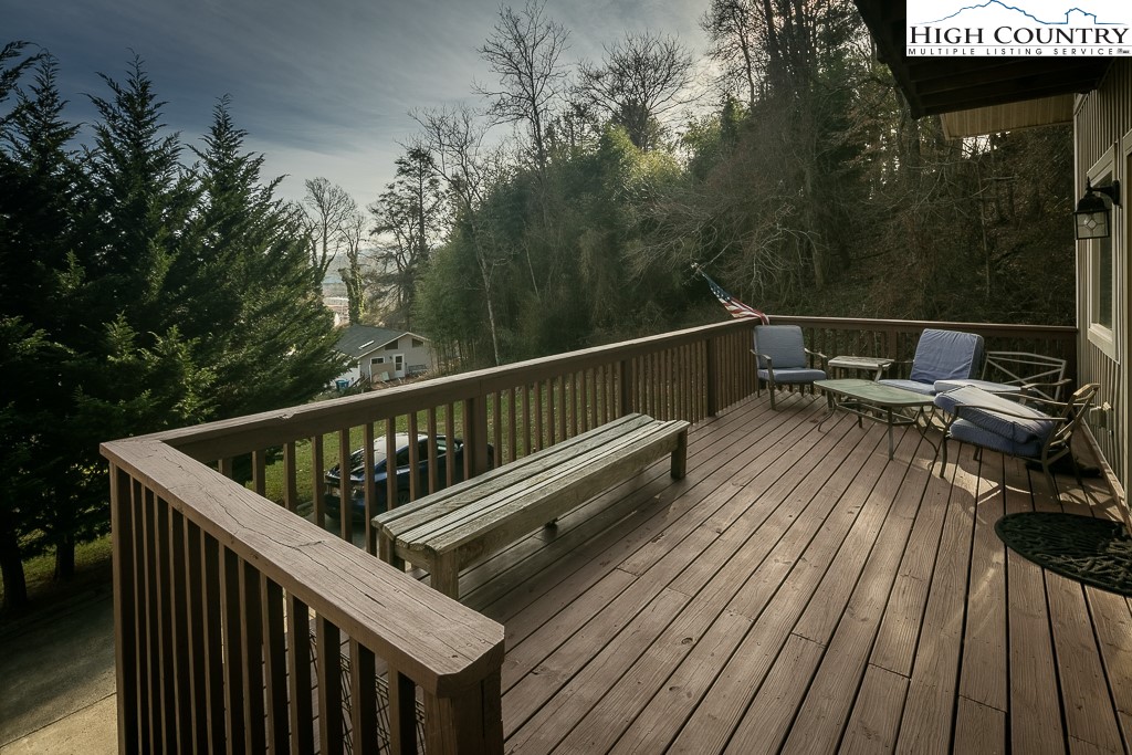 502 Queen Street Boone, NC 28607 - Photo 6 of 39 Gallery Image 6