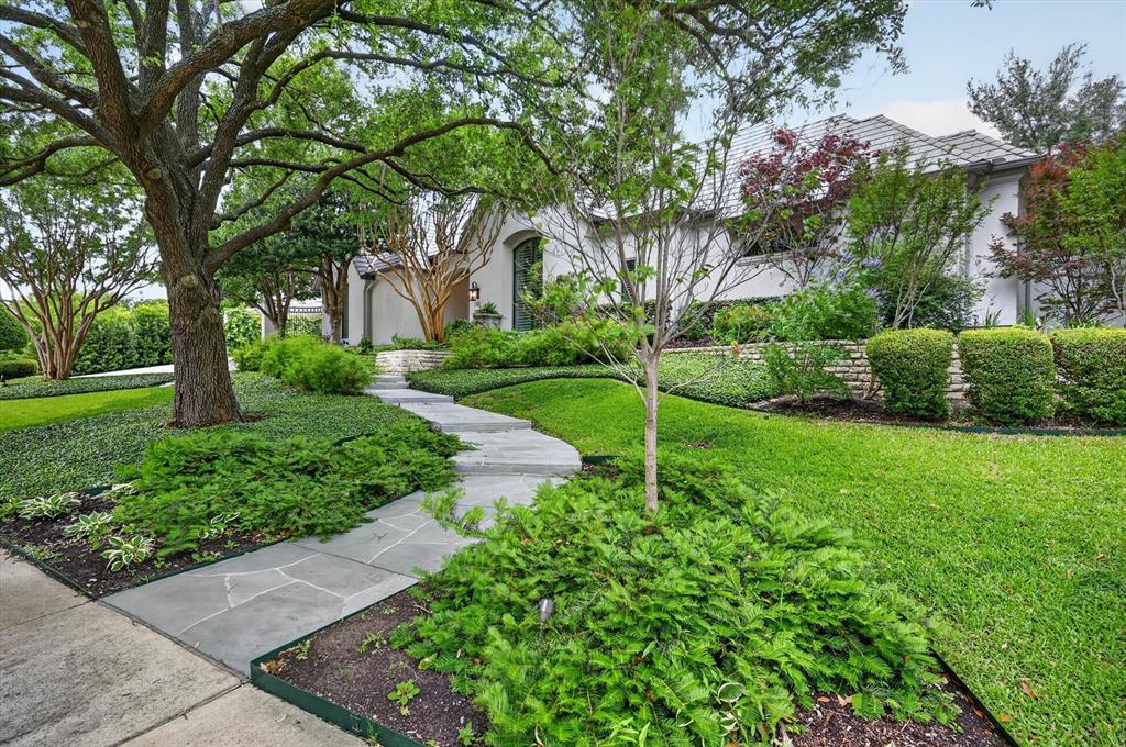 14819 Bellbrook Drive Addison, TX 75254 - Photo 2 of 25