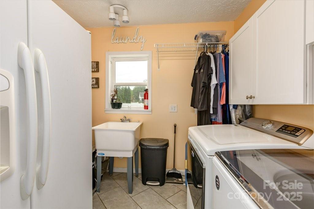 804 Rostan Street Southeast Valdese, NC 28690 - Photo 23 of 24 Gallery Image 23