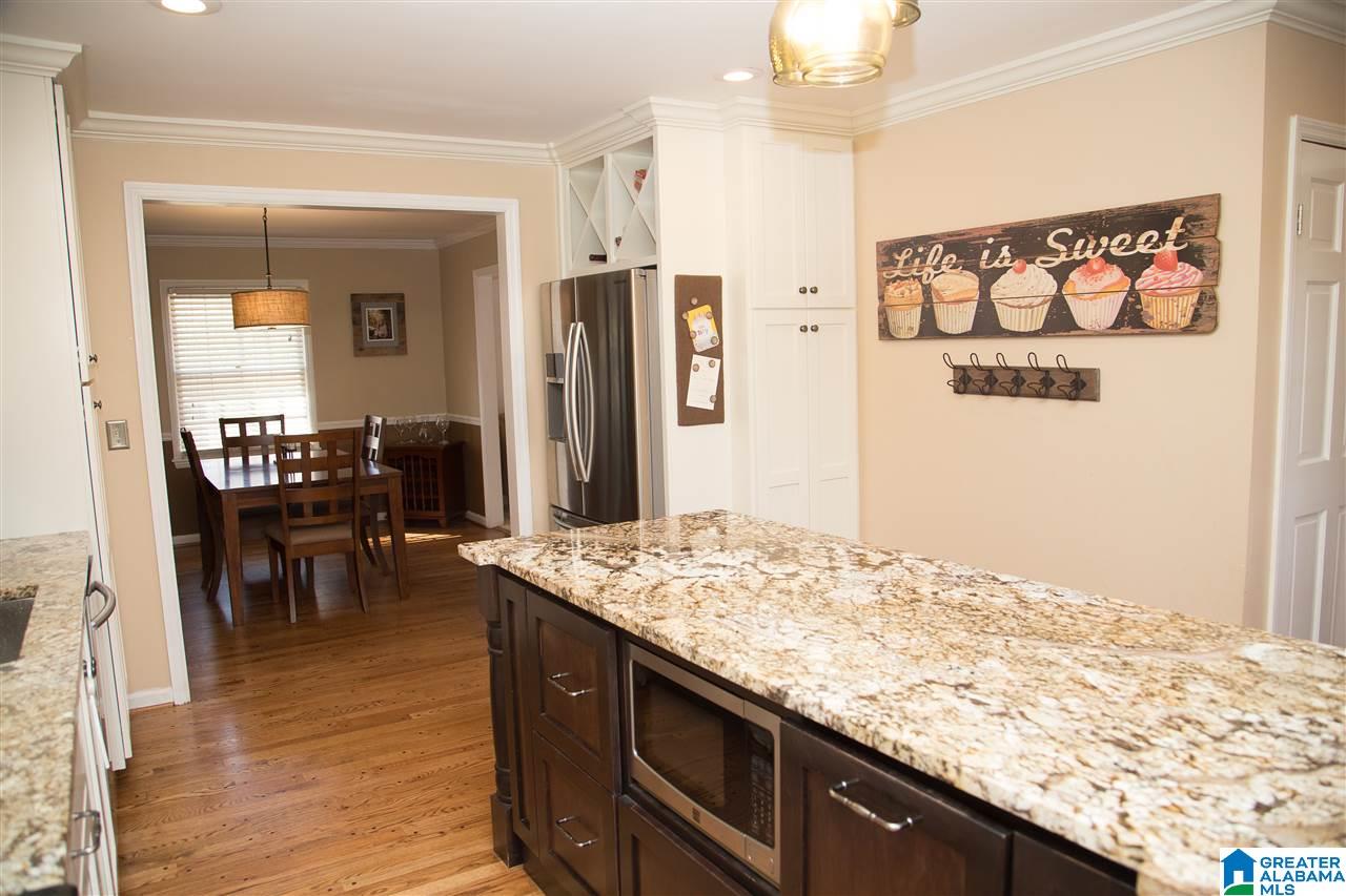 1820 Cornwall Road Birmingham, AL 35226 - Photo 6 of 37