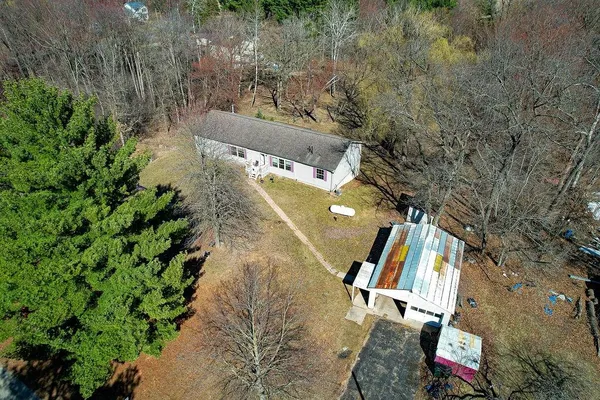 $325,000 | N5070 Pfaff Road, Mauston, WI 53948