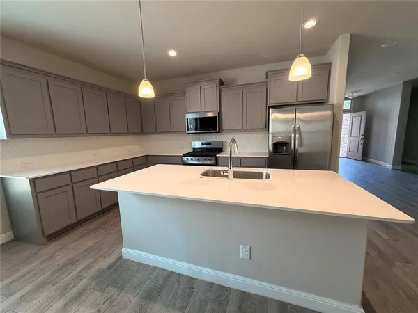 $2,500 | 209 Irish Moss Drive, Fort Worth, TX 76052