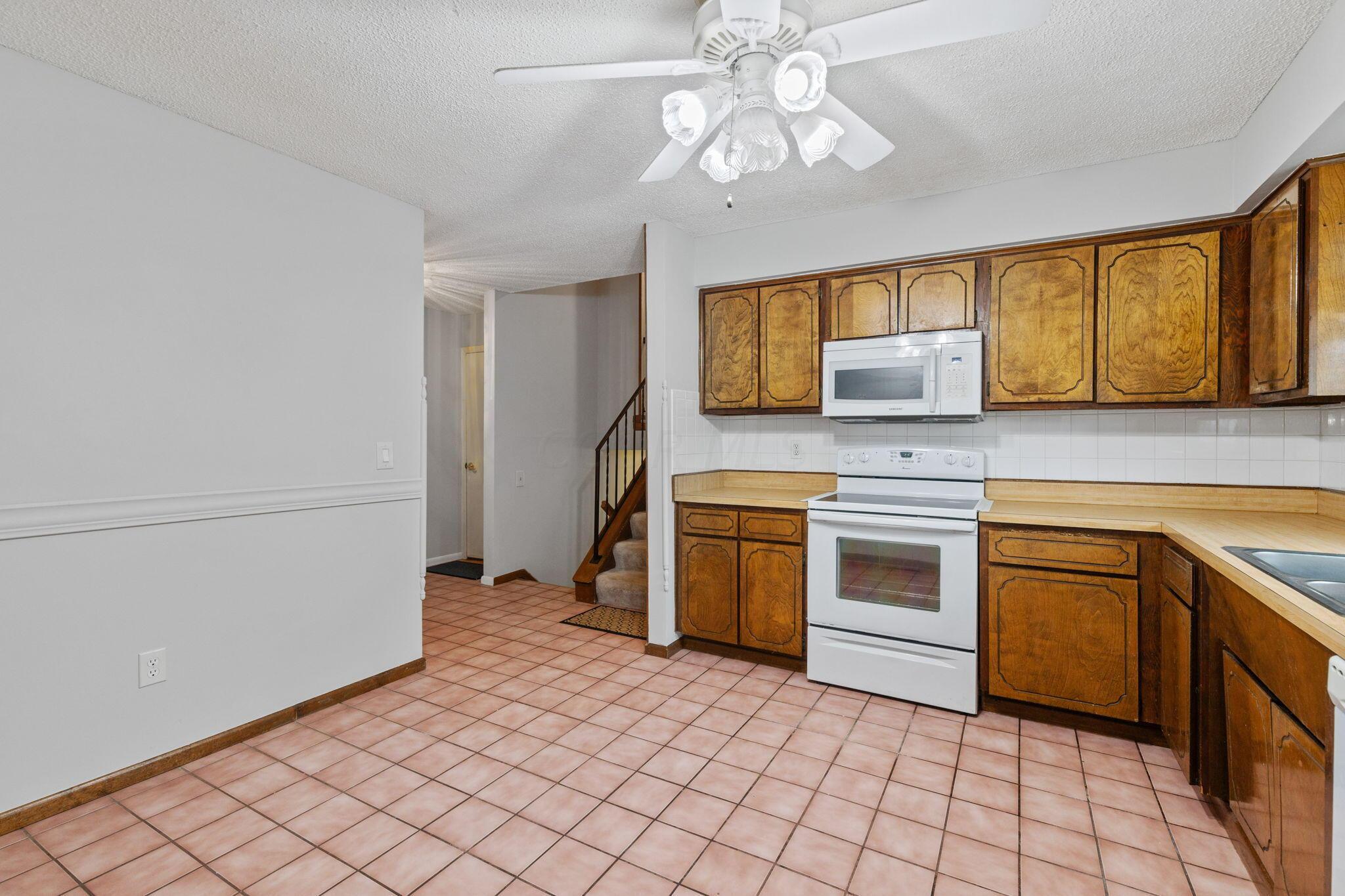 763 Ronson Avenue Columbus, OH 43230 - Photo 15 of 46 Kitchen - 763 Ronson Avenue, Columbus, OH 43230