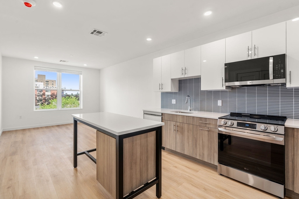 40 Centre Street, Unit 506 Brookline, MA 02446 - Photo 1 of 10