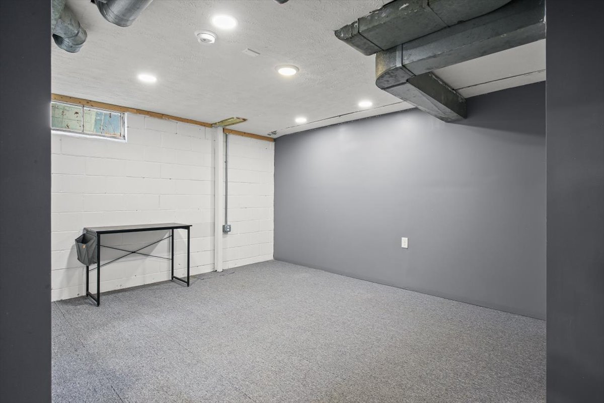 8 University Court Normal, IL 61761 - Photo 10 of 19 a view of an empty room