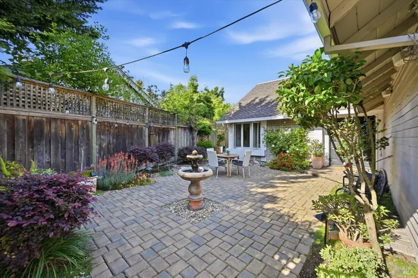 $985,000 | 488 Casa Verde Circle, Petaluma, CA 94954