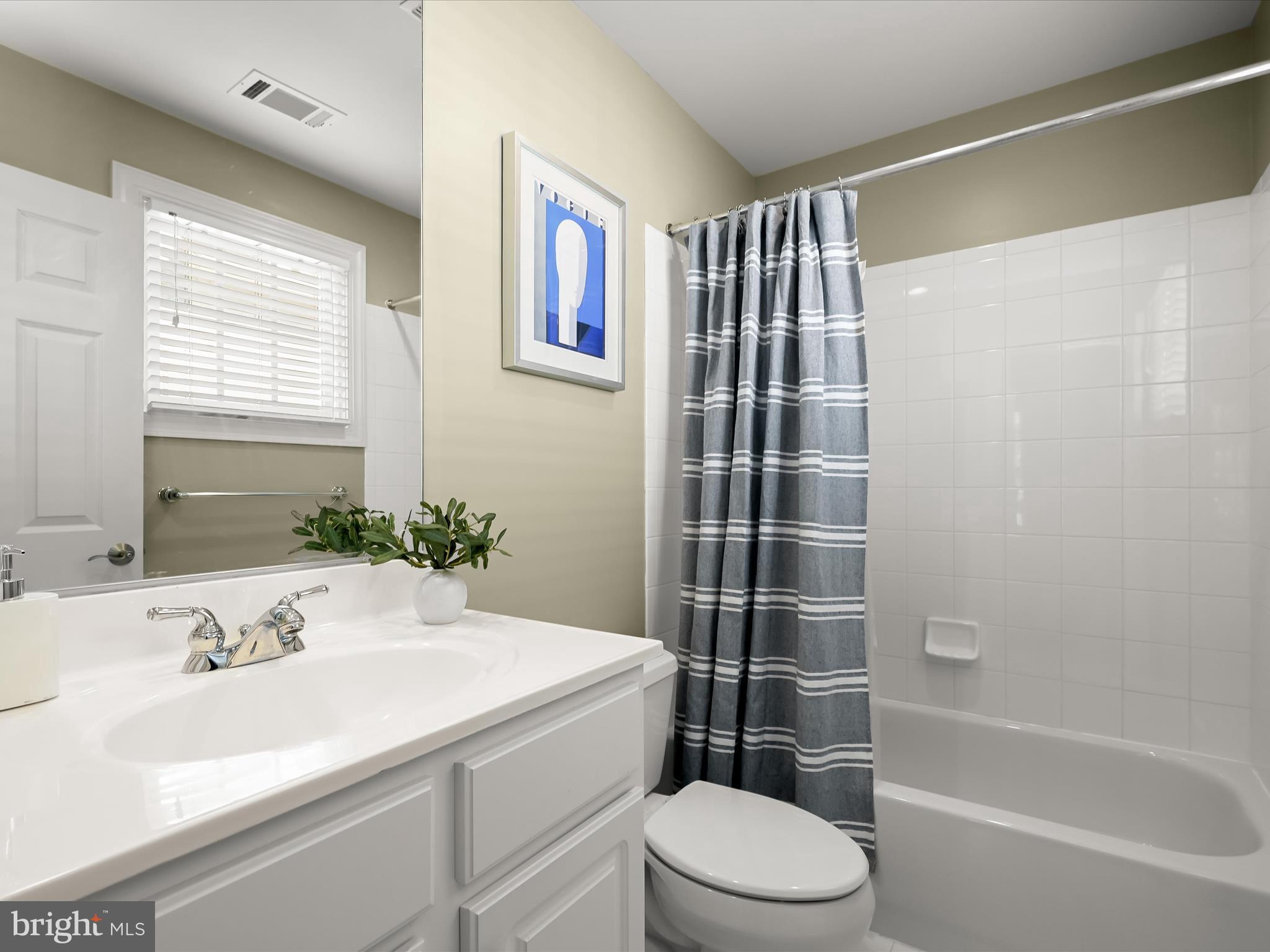 7638 Midtown Road Fulton, MD 20759 - Photo 34 of 63 Guest Bathroom