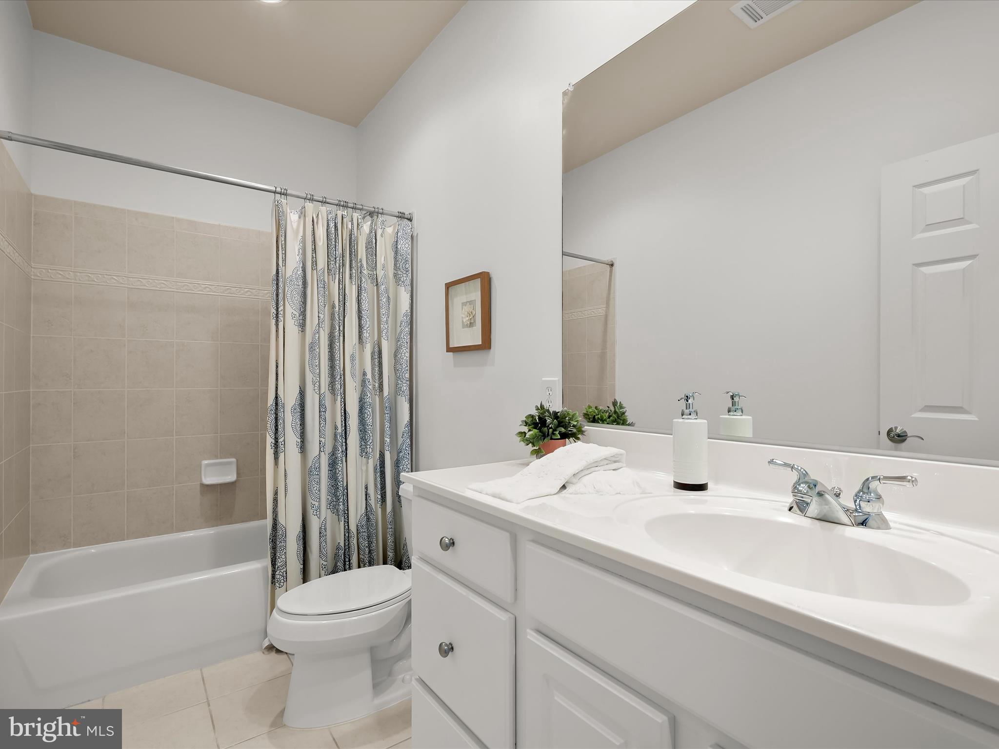 7638 Midtown Road Fulton, MD 20759 - Photo 38 of 63 Shared Bathroom