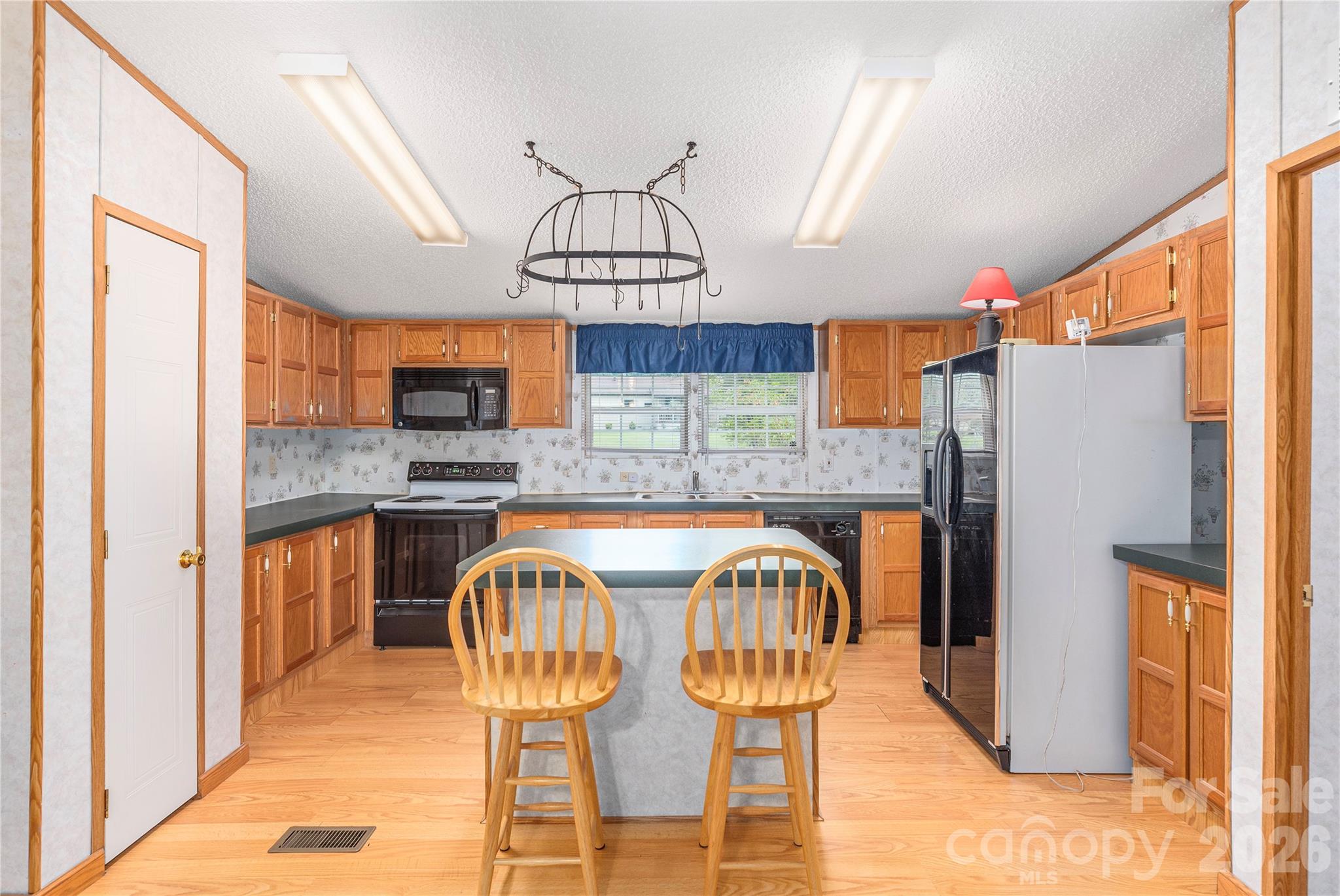 992 Brickyard Road Horse Shoe, NC 28742 - Photo 7 of 27