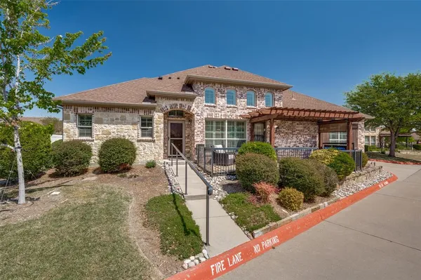 $425,000 | 3075 Willow Grove Boulevard, Unit 1801, McKinney, TX 75070