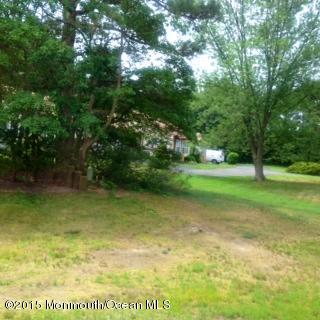 20 A Amesbury Road Whiting, NJ 08759 - Photo 12 of 13 photo (11)