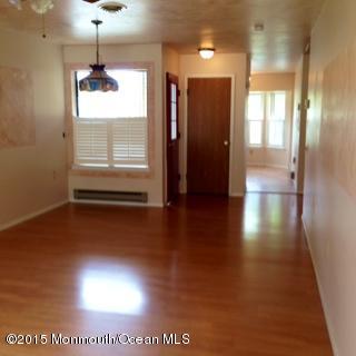 20 A Amesbury Road Whiting, NJ 08759 - Photo 8 of 13 photo (8)