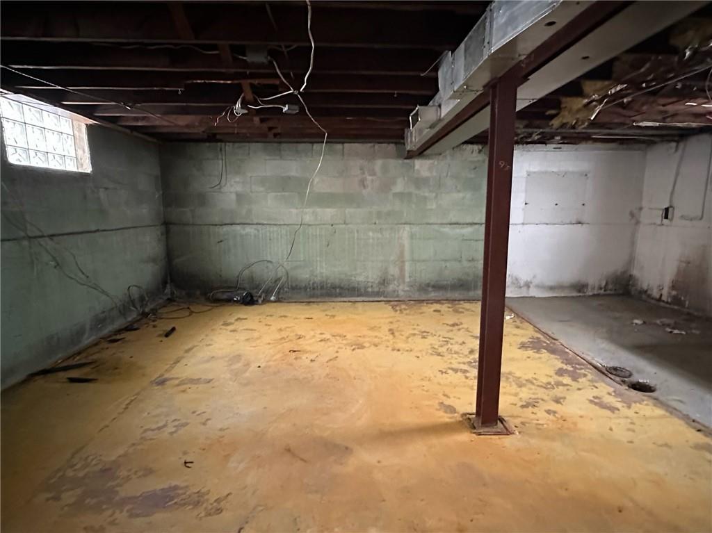 809 St Clair Avenue Clairton, PA 15025 - Photo 14 of 15 a view of small space